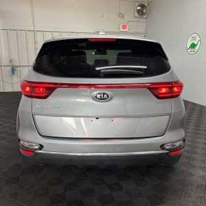KIA SPORTAGE LX - 7