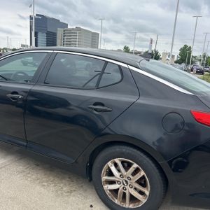 KIA OPTIMA LX - 5