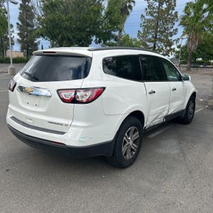 CHEVROLET TRAVERSE LT - 5