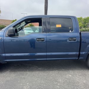 FORD F-150 XLT - 4