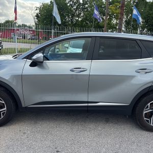 KIA SPORTAGE LX - 4