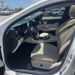 2017 Mercedes-BENZ E-CLASS — миниатюра 32