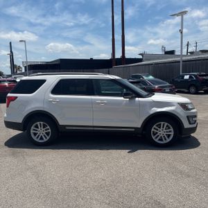 FORD EXPLORER XLT - 10