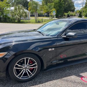 FORD MUSTANG ECOBOOST PREMIUM - 2