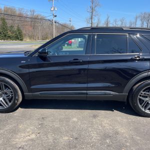 FORD EXPLORER ST-LINE - 4