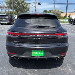 صورة 7 لـ 2021 Porsche MACAN S