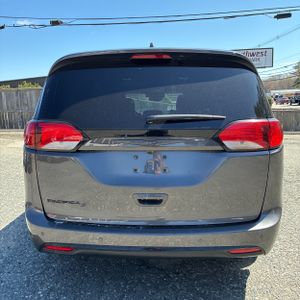 CHRYSLER PACIFICA TOURING L - 7