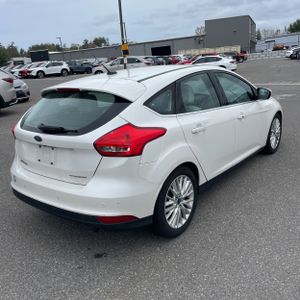 FORD FOCUS TITANIUM - 8