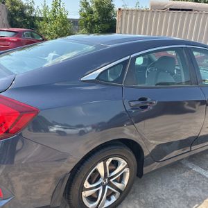 2018 Honda CIVIC LX — фото 9