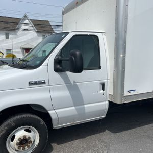 FORD E-350 CUTAWAY - 2