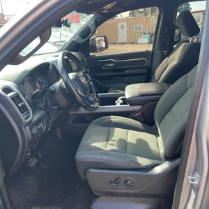 2019 RAM 1500 BIG HORN thumbnail 32