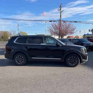 KIA TELLURIDE LX - 10