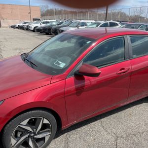 HYUNDAI ELANTRA SEL - 2