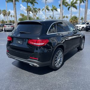 2019 Mercedes-BENZ GLC — фото 8