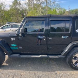 JEEP WRANGLER UNLIMITED SAHARA - 4