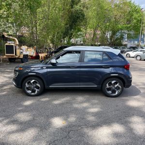 HYUNDAI VENUE LIMITED - 3