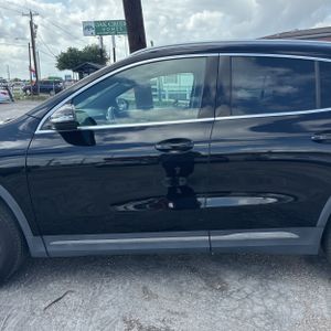 MERCEDES-BENZ GLA - 4