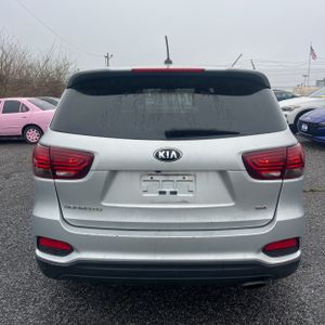 KIA SORENTO LX - 7