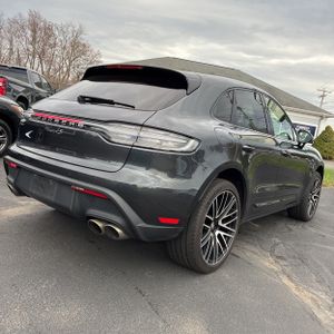 PORSCHE MACAN S - 8