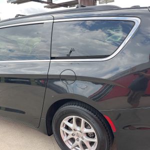 CHRYSLER PACIFICA TOURING L - 6