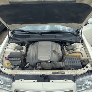 صورة مصغرة 41 لـ 2005 Chrysler 300 C