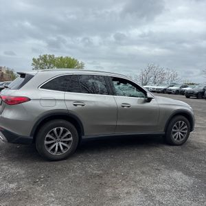 MERCEDES-BENZ GLC - 10