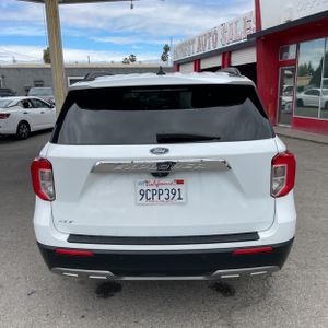 FORD EXPLORER XLT - 7