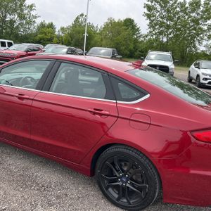 FORD FUSION SE - 6