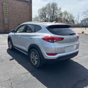 HYUNDAI TUCSON SEL PLUS - 5