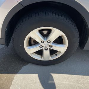 صورة 13 لـ 2013 Toyota RAV4 XLE