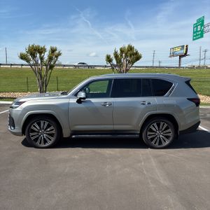 LEXUS LX 600 LUXURY - 3