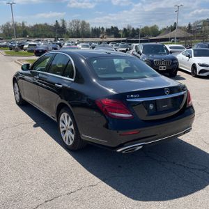 MERCEDES-BENZ E-CLASS - 5