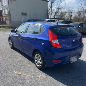 HYUNDAI ACCENT GS - 5