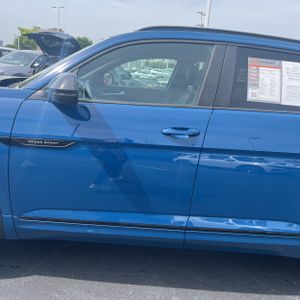 VOLKSWAGEN ATLAS CROSS SPORT SEL R-LINE BLACK 4MOTION - 4