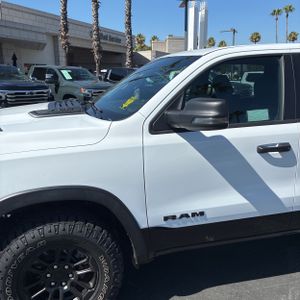 صورة 2 لـ 2026 RAM 1500 REBEL