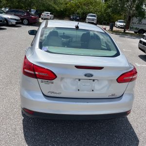 FORD FOCUS SE - 7