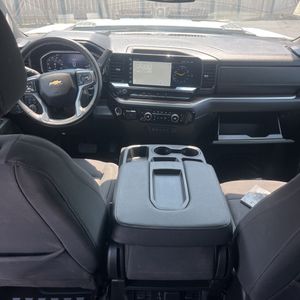 2024 Chevrolet SILVERADO 2500HD LT 缩略图 36