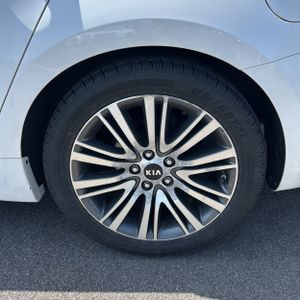 صورة مصغرة 18 لـ 2014 KIA CADENZA PREMIUM