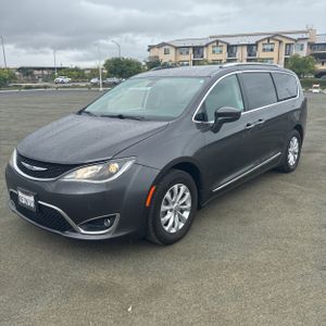 CHRYSLER PACIFICA TOURING L - 1