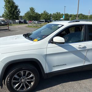 2019 JEEP CHEROKEE LATITUDE 照片 2