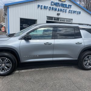 CHEVROLET TRAVERSE LT - 4