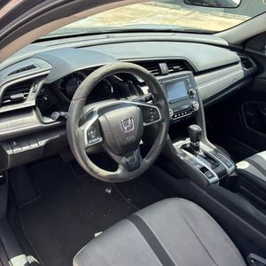 2017 Honda CIVIC LX — миниатюра 35