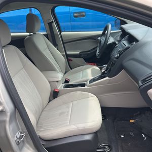 صورة مصغرة 25 لـ 2016 FORD FOCUS SE