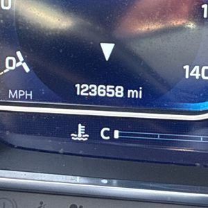 2023 Chevrolet SUBURBAN LT thumbnail 43