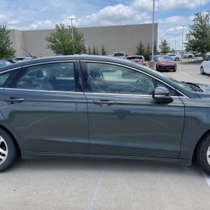 FORD FUSION SE - 9