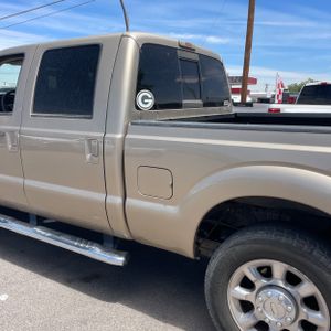 FORD F-250 SUPER DUTY LARIAT - 6