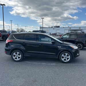 FORD ESCAPE SE - 10