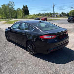 FORD FUSION SE - 5