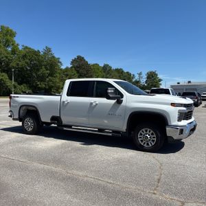 CHEVROLET SILVERADO - 10