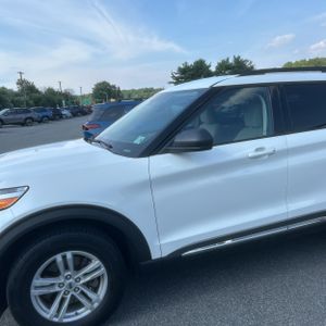 2024 FORD EXPLORER XLT 照片 2